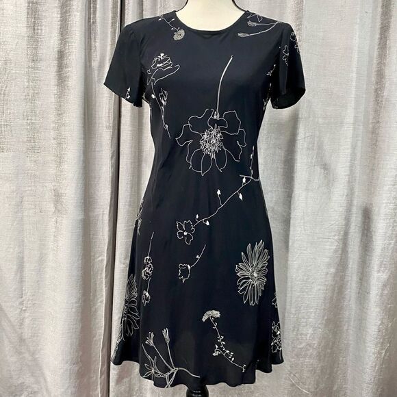 🌟 VINTAGE 90s Minimal Floral Capsleeve Mini - Picture 3 of 9